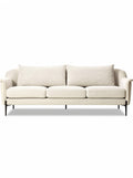 Elegantes, gemütliches Sofa mit drei Kissen in Cremefarben und schwarzem Metallgestell**